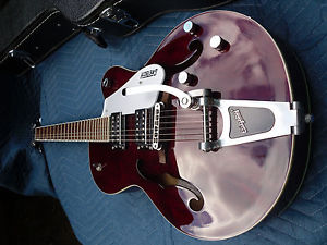 GRETSCH G5120 ELECTROMATIC  2010 GUITAR   WALUNUT COLOR   WITH HARD CASE  NICE