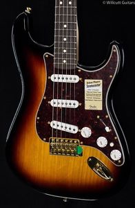 Fender Deluxe Players Strat 3-Tone Sunburst (299)