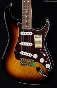 Fender Deluxe Players Strat 3-Tone Sunburst (318)