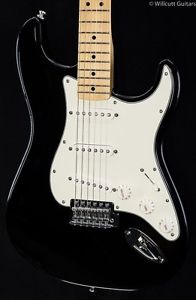 Fender Standard Stratocaster Black (591)