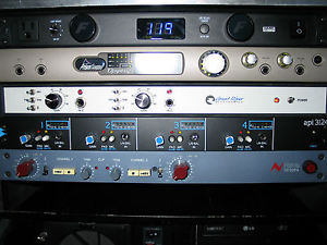 GREAT RIVER DUAL GUITAR MICROPHONE PREAMP (RARE WHITE VERSION)