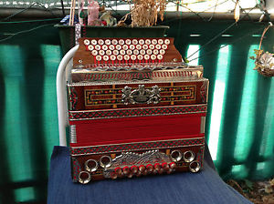 Steirische Harmonika ÖLLERER, Stimmung D-G-C-F