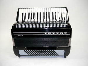 Akkordeon , Hohner , Amica IV 96