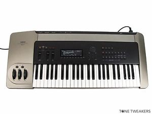 YAMAHA VL7 Virtual Acoustic Synthesizer physical modeling keyboard synth vintage