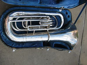 Yamaha YBB-321 BBb Tuba 4 Valves