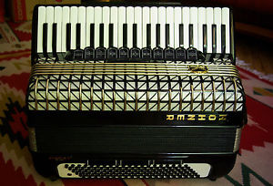 Akkordeon Hohner Atlantic IV 120 De Luxe - artiste gold a mano