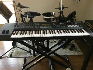YAMAHA MOXF6