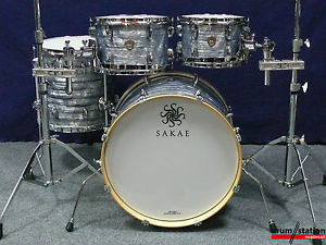 Sakae Trilogy Shellset in "Sky Blue Pearl"  -  20,10,12,14"