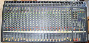 Console analogique / Table de mixage yamaha mx200 24 channel mixer