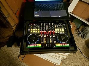 VESTAX VCI-400 WITH ODYSSEY FLIGHT CASE