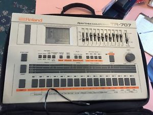 Roland TR-707 Rhythm Composer Drum Machine Perfect Working 670592