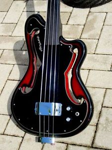 1969 AMPEG AUB-1 Fretless Bass