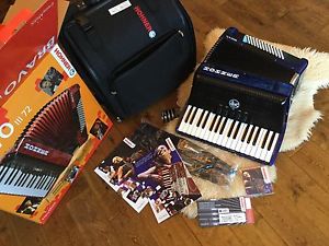 New Hohner Bravo III 72 bassBUNDLE softy case-strap-blue-piano accordion 34 keys