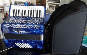 FISARMONICA 48 BASI ELENA SOPRANI CON CINGHIE E CUSTODIA A TRACOLLA- NUOVISSIMA