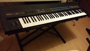 Yamaha KX76 Master Keyboard. A REAL VINTAGE DIAMOND! The venerable Yamaha KX76