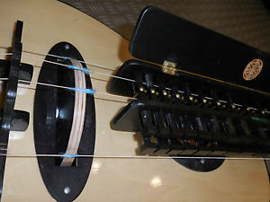 Drehleier, chromatisch spielbar