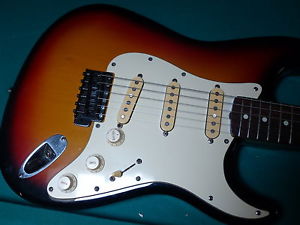 Fernandes Stratocaster R8  (Made in Japan)
