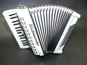 Akkordeon , Weltmeister, 60 Bass,  TOP