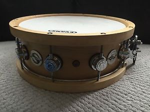 DW SUPERSOLID MAPLE 14 X 5.5 SNARE WITH PDP WOOD HOOPS (1/2 INCH THICK SHELL)