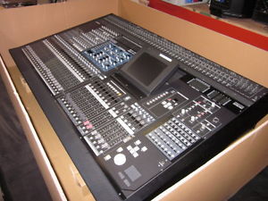 Yamaha PM5D 48 Channel Audio Desk w/ Manual Desk Lights Cover & Concealed Power