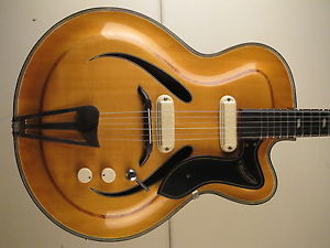 MUSIMA RECORD Thinline Meistergitarre. Vollmassiv Archtop, vintage Jazzgitarre