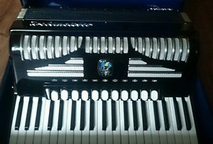 Akkordeon Weltmeister Elegance 120Bass