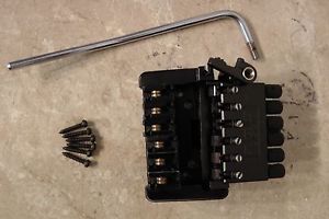 STEINBERGER ORIGINAL TRANS-TREM WITH BAR NEWBURGH WHITE UNICORN!!!