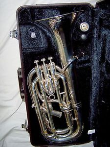 YAMAHA YBH-621 ybh621s Silver 4-Valve Compensating BARITONE -EXCELLENT CONDITION