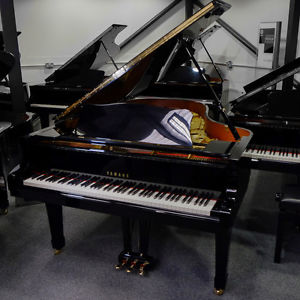 Yamaha C5 Grand Piano - Polished Black