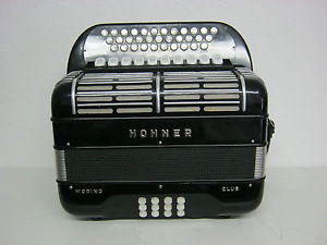 Akkordeon HOHNER Morino Club in B es