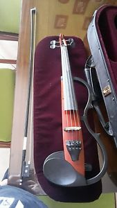 Violino Yamaha silent elettrico sv 130 + accordatore + custodia con igrometro.