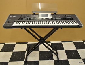 Roland G-70 Auto Arranger Keyboard Piano Music Mixer - & All Manuals + Stand