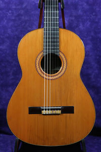 1972 Hiroshi tamura Gut guitar P40 MIJ w/hard shell