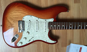 FENDER STRATOCASTER AMERICAN STANDARD SIENNA SUNBURST guitar