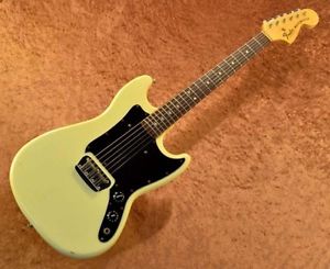 Fender USA Musicmaster 1978Free shipping guitar from Japan Right hand #E438