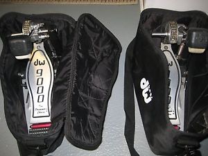 2 DW 9000 PEDALS / WITH BAGS