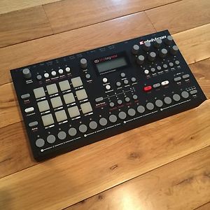 Elektron Analog Rytm Drum Machine Synthesizer