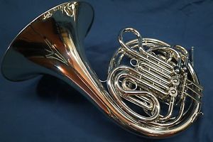 Holton Farkas H-179 Professional Double French Horn With Case and Mouthpiece