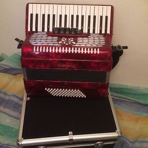 Scarlatti 72 Bass Piano Accordion, 3 Voice, 5 Couplers, With Case, RRP £589