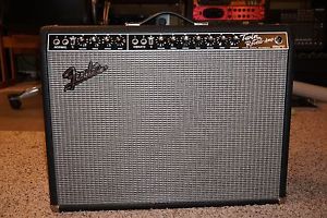 Fender Vintage Reissue '65 Twin Reverb 85 watt Guitar Amp