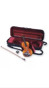Yamaha Model AV10-44 SG Intermediate Violin Outfit Violin 4/4 Size  Mint/Used
