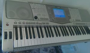 Yamaha PSR 2100 Workstation Keyboard - Excellent Condition