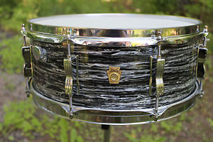 1969 Ludwig 5.5" x 14" "Black Oyster" snare drum. 8 lug. Beatles!