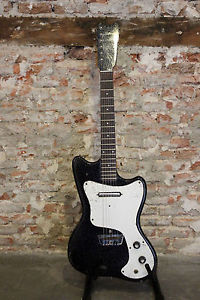 Silvertone 1451 vintage guitar