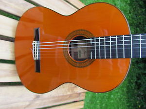 1975 RAMIREZ 1A Spruce and Indian Rosewood  { MTC } CLASSICAL GUITAR